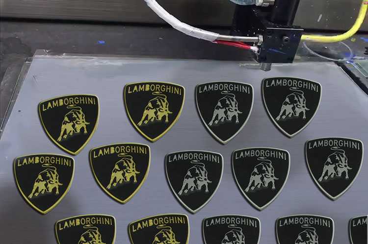 智能自動(dòng)定位車(chē)標(biāo)點(diǎn)漆,視覺(jué)噴漆機(jī)