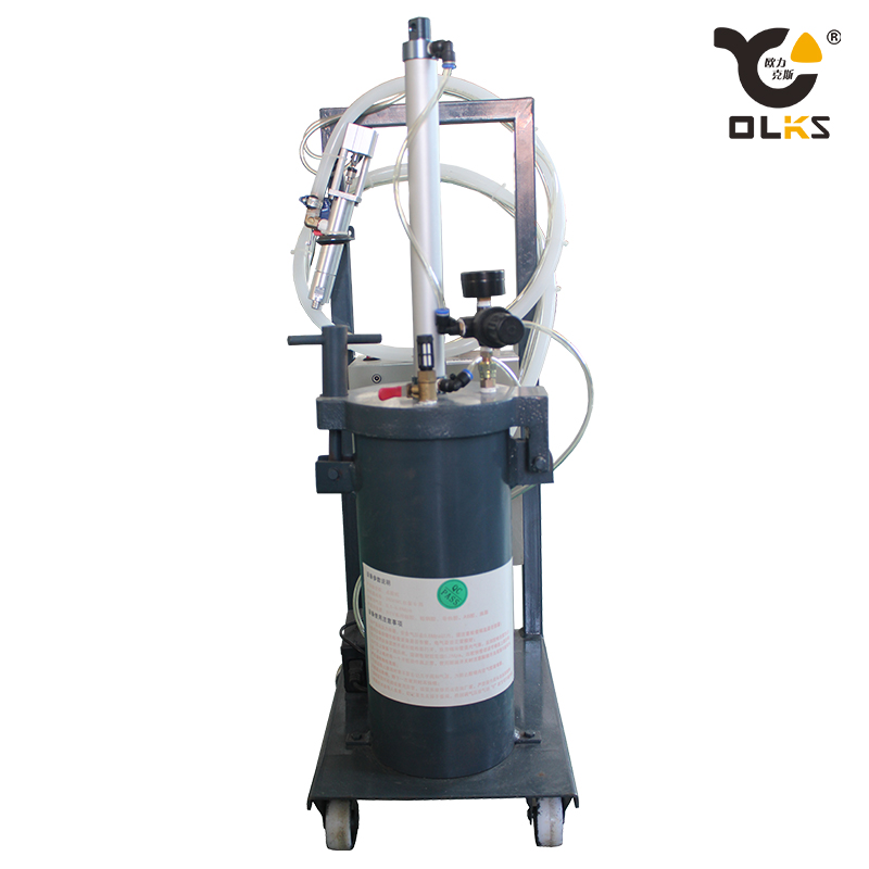 2600-C款2600ML半自動點膠機(jī)